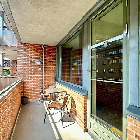 Majorstuen With Balcony & Bedroom *